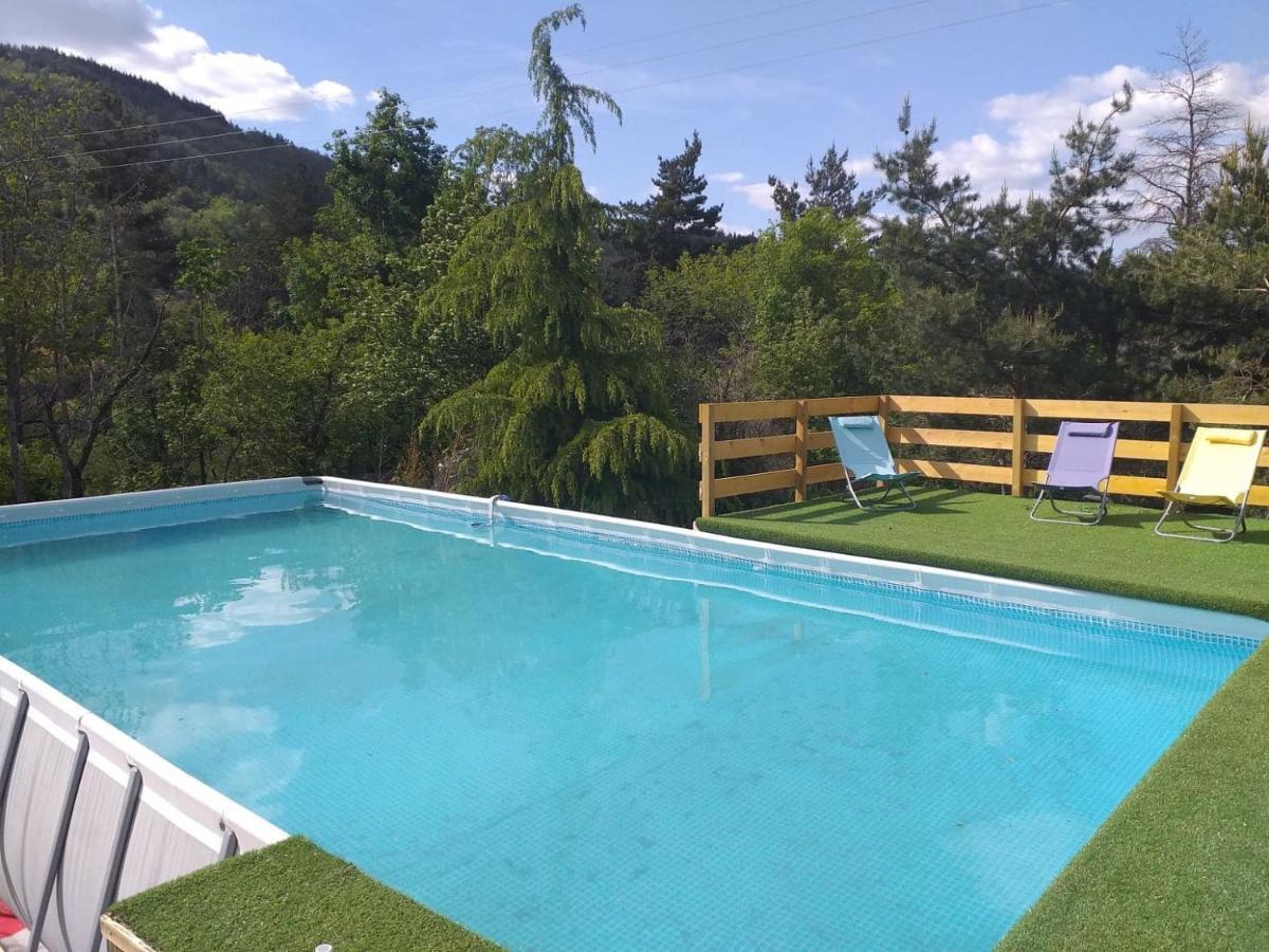 Un Petit Coin De Paradis Gluiras Exteriör bild